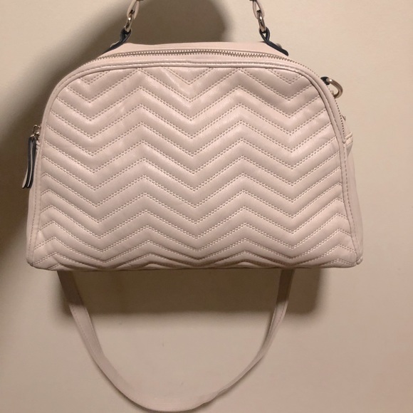 💜Crossbody Cream Purse - Picture 1 of 10